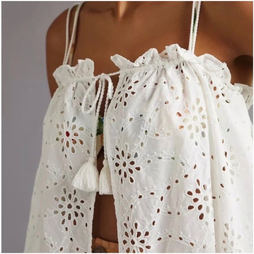 Maeve ANTHROPOLOGIE EYELET LACE TOP LAYER